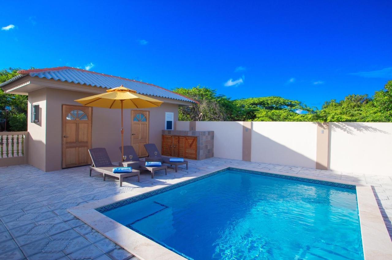 Lovely Caribbean Family Villa With Private Pool Willemstad Exterior photo